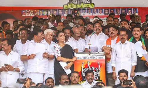 डेल्टा को मत छोड़ो, AIADMK के उम्मीदवार उतारो: कार्यकर्ताओं ने EPS से कहा