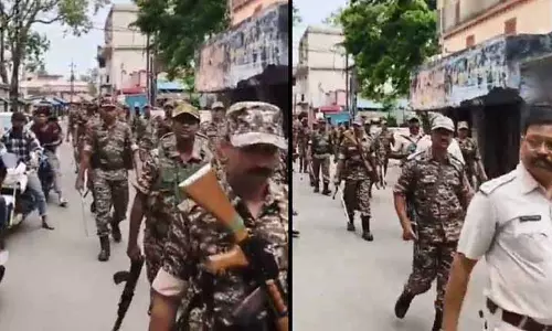 Bhadrak में शांतिपूर्ण रामनवमी समारोह के लिए पुलिस ने फ्लैग मार्च निकाला Bhadrak में शांतिपूर्ण रामनवमी समारोह के लिए पुलिस ने फ्लैग मार्च निकाला