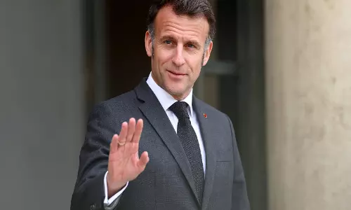 Macron ने क्षेत्र में ईरान के हमलों को रोकने की मांग की