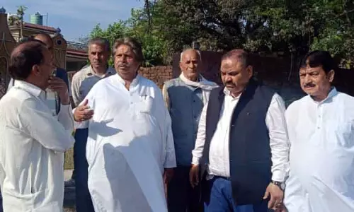 Bhalla ने सीमावर्ती निवासियों की उपेक्षा का आरोप लगाया