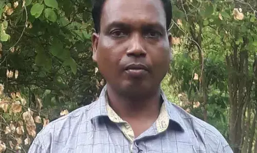 माओवादियों को बड़ा झटका! सबसे ज़्यादा Wanted सुकरू ने AK-47 के साथ सरेंडर किया माओवादियों को बड़ा झटका! सबसे ज़्यादा Wanted सुकरू ने AK-47 के साथ सरेंडर किया