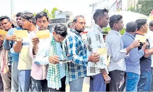 धान खरीद की समस्याओं को लेकर किसानों ने CM को पत्र लिखा धान खरीद की समस्याओं को लेकर किसानों ने CM को पत्र लिखा