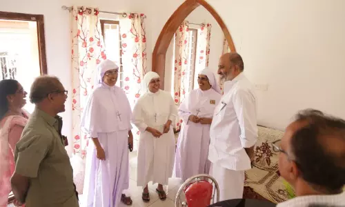 Kerala : मैथ्यू टी. थॉमस ने अनिकाड और मल्लापल्ली पंचायतों का दौरा किया Kerala : मैथ्यू टी. थॉमस ने अनिकाड और मल्लापल्ली पंचायतों का दौरा किया