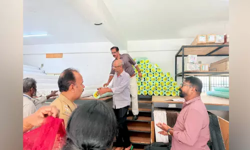 Kerala: प्रिंटिंग प्रतिष्ठानों पर निरीक्षण,1000 किलोग्राम प्रतिबंधित सामग्री ज़ब्त