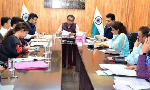 डिविजनल कमिश्नर ने JSCL परियोजनाओं की प्रगति की समीक्षा की डिविजनल कमिश्नर ने JSCL परियोजनाओं की प्रगति की समीक्षा की