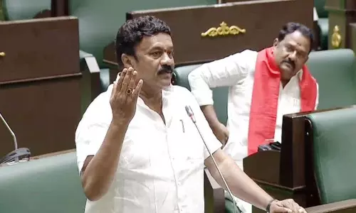 Talasani ने कांग्रेस पर साधा निशाना: हैदराबाद में 28 महीनों में एक भी घर नहीं बना Talasani ने कांग्रेस पर साधा निशाना: हैदराबाद में 28 महीनों में एक भी घर नहीं बना