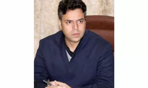 DDC अनंतनाग ने प्रमुख बुनियादी ढांचा परियोजनाओं का निरीक्षण किया DDC अनंतनाग ने प्रमुख बुनियादी ढांचा परियोजनाओं का निरीक्षण किया