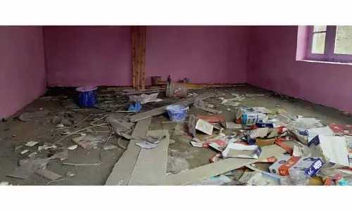 SRINAGAR: अधिकारियों ने अधूरे काम को पूरा घोषित कर दिया