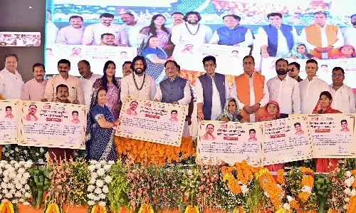 प्रदेश की जनता को योजनाओं का अधिक से अधिक लाभ दिलाने सरकार प्रतिबद्ध : CM विष्णुदेव साय