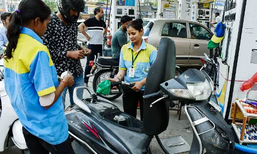 Telangana के डीलरों ने भरोसा दिलाया, फ्यूल की कोई कमी नहीं, सप्लाई नॉर्मल है
