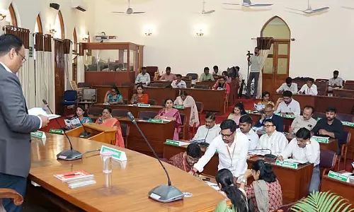 Mysuru मेट्रोपॉलिटन कॉर्पोरेशन: ₹ 10.20 करोड़ के बचत बजट को मंज़ूरी Mysuru मेट्रोपॉलिटन कॉर्पोरेशन: ₹ 10.20 करोड़ के बचत बजट को मंज़ूरी