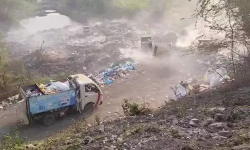 Karimnagar डंपिंग यार्ड को हुज़ूराबाद के पास शिफ़्ट करने की योजना का निवासियों ने विरोध किया Karimnagar डंपिंग यार्ड को हुज़ूराबाद के पास शिफ़्ट करने की योजना का निवासियों ने विरोध किया