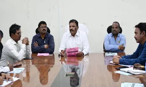 Kothagudem GM ने बेरोजगार युवाओं के लिए मुफ्त वोकेशनल कोर्स की घोषणा की Kothagudem GM ने बेरोजगार युवाओं के लिए मुफ्त वोकेशनल कोर्स की घोषणा की