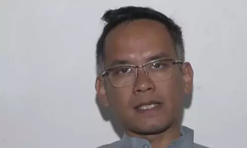 गौरव गोगोई ने BJP पर दिल्ली से रिमोट कंट्रोल के ज़रिए राज्य सरकारें चलाने का लगाया आरोप गौरव गोगोई ने BJP पर दिल्ली से रिमोट कंट्रोल के ज़रिए राज्य सरकारें चलाने का लगाया आरोप