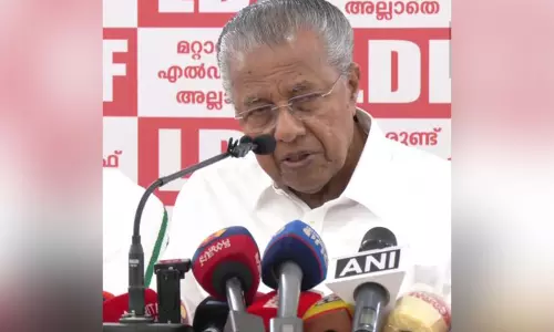 पिनाराई विजयन ने रबर सेक्टर पर BJP-कांग्रेस को घेरा