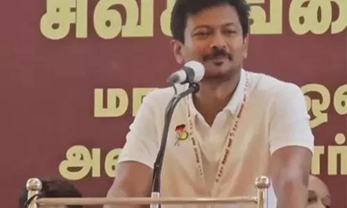 Udhayanidhi Stalin ने यूथ विंग मीटिंग में जीत का किया आह्वान Udhayanidhi Stalin ने यूथ विंग मीटिंग में जीत का किया आह्वान