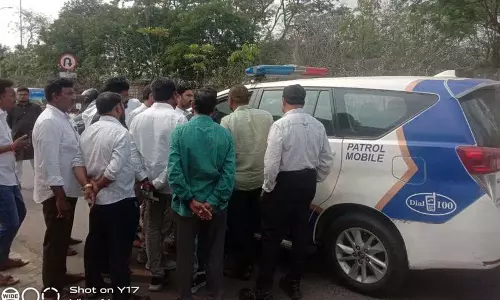 JAC कॉन्ट्रैक्ट वर्कर्स ने भूख हड़ताल जारी रखी, समाधान की मांग की JAC कॉन्ट्रैक्ट वर्कर्स ने भूख हड़ताल जारी रखी, समाधान की मांग की