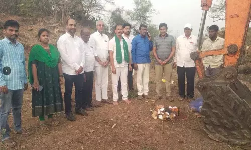 Julurupadu में एक स्थायी बाज़ार का निर्माण कार्य शुरू Julurupadu में एक स्थायी बाज़ार का निर्माण कार्य शुरू