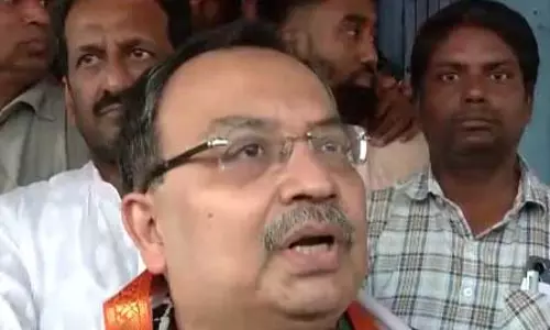 राम नवमी समारोह को लेकर टीएमसी और भाजपा के बीच जुबानी जंग राम नवमी समारोह को लेकर टीएमसी और भाजपा के बीच जुबानी जंग