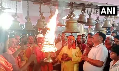 चैत्र नवरात्रि सप्तमी: चंद्रिका देवी मंदिर में भव्य मंगला आरती, उमड़ी श्रद्धालुओं की भीड़ चैत्र नवरात्रि सप्तमी: चंद्रिका देवी मंदिर में भव्य मंगला आरती, उमड़ी श्रद्धालुओं की भीड़
