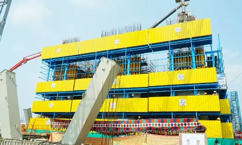 Amravati में सचिवालय टावर-3 का निर्माण तेज, कॉर्नर नोड इंस्टॉलेशन शुरू Amravati में सचिवालय टावर-3 का निर्माण तेज, कॉर्नर नोड इंस्टॉलेशन शुरू