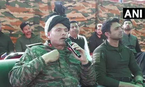 गुज्जर-बकरवाल समुदाय ने भारतीय सेना रोमियो फोर्स के साथ की एक दिवसीय बैठक गुज्जर-बकरवाल समुदाय ने भारतीय सेना रोमियो फोर्स के साथ की एक दिवसीय बैठक