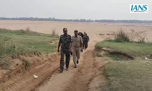 APSS आर्मी स्कूल में लड़कों और लड़कियों को NCC ट्रेनिंग APSS आर्मी स्कूल में लड़कों और लड़कियों को NCC ट्रेनिंग