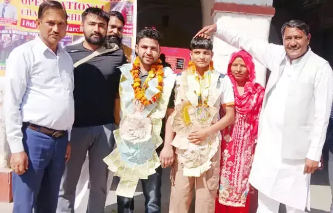 Sonipat: राष्ट्रीय बॉक्सिंग में स्वर्ण जीतकर लौटी खुशी कश्यप Sonipat: राष्ट्रीय बॉक्सिंग में स्वर्ण जीतकर लौटी खुशी कश्यप