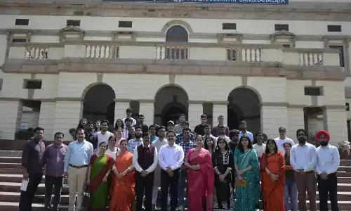 New Delhi: डीयू छात्रों ने किया प्रधानमंत्री संग्रहालय का दौरा New Delhi: डीयू छात्रों ने किया प्रधानमंत्री संग्रहालय का दौरा