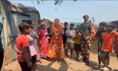 Asansol: जल संकट पर अग्निमित्रा पाल का तीखा बयान Asansol: जल संकट पर अग्निमित्रा पाल का तीखा बयान