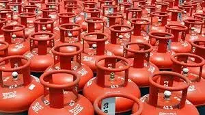 बुक कर रहे है LPG गैस सिलेंडर तो ध्यान दें, नियमों में फिर बदलाव बुक कर रहे है LPG गैस सिलेंडर तो ध्यान दें, नियमों में फिर बदलाव