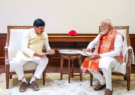 दीर्घायु और स्वस्थ जीवन की कामना, पीएम मोदी ने मध्य प्रदेश के सीएम मोहन यादव को दी जन्मदिन पर शुभकामनाएं दीर्घायु और स्वस्थ जीवन की कामना, पीएम मोदी ने मध्य प्रदेश के सीएम मोहन यादव को दी जन्मदिन पर शुभकामनाएं