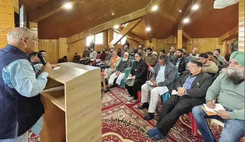 Srinagar अशोक कौल ने सांगठनिक अनुशासन पर ज़ोर दिया Srinagar अशोक कौल ने सांगठनिक अनुशासन पर ज़ोर दिया