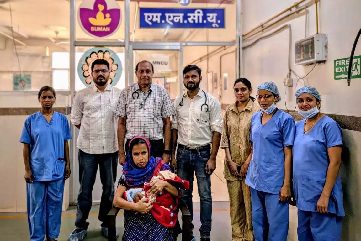 जिला अस्पताल में 900 ग्राम के समयपूर्व नवजात को मिली नई जिंदगी जिला अस्पताल में 900 ग्राम के समयपूर्व नवजात को मिली नई जिंदगी