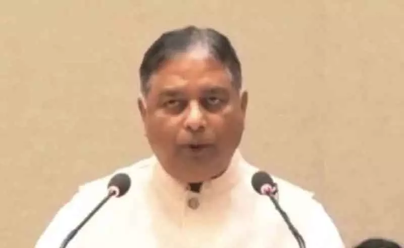 सत शर्मा ने J&K में मवेशियों की तस्करी पर ज़ीरो टॉलरेंस नीति की वकालत की सत शर्मा ने J&K में मवेशियों की तस्करी पर ज़ीरो टॉलरेंस नीति की वकालत की