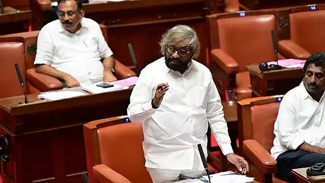 ऊदबिलाव के हमले में पशु चिकित्सक की मौत: घटना के बाद जागी सरकार, SOP बनाने के निर्देश दिए ऊदबिलाव के हमले में पशु चिकित्सक की मौत: घटना के बाद जागी सरकार, SOP बनाने के निर्देश दिए