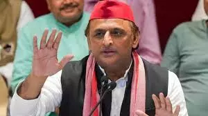 Lucknow: MOU-एआई को लेकर सरकार पर निशाना Lucknow: MOU-एआई को लेकर सरकार पर निशाना