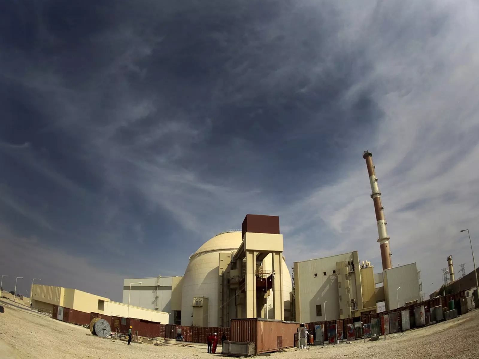 IAEA ने ईरान से संयम बरतने को कहा, ईरान का दावा है कि बुशहर न्यूक्लियर प्लांट पर प्रोजेक्टाइल से हुआ हमला IAEA ने ईरान से संयम बरतने को कहा, ईरान का दावा है कि बुशहर न्यूक्लियर प्लांट पर प्रोजेक्टाइल से हुआ हमला