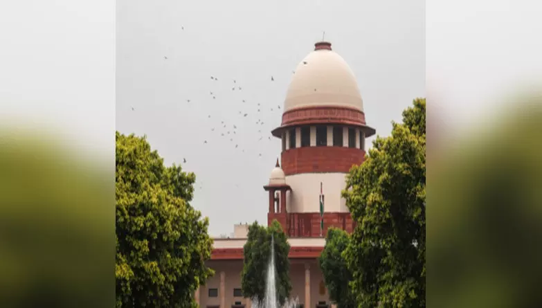 चार साल की मासूम बच्ची के साथ रेप, सुप्रीम कोर्ट ने अधिकारियों की लापरवाही पर नाराजगी जताई चार साल की मासूम बच्ची के साथ रेप, सुप्रीम कोर्ट ने अधिकारियों की लापरवाही पर नाराजगी जताई