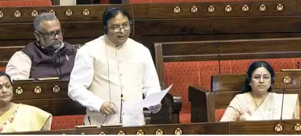 सत शर्मा ने J&K में मवेशियों की बढ़ती तस्करी पर ज़ीरो-टॉलरेंस नीति की मांग की सत शर्मा ने J&K में मवेशियों की बढ़ती तस्करी पर ज़ीरो-टॉलरेंस नीति की मांग की