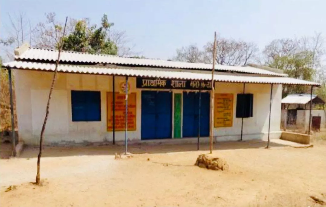 शिक्षा के क्षेत्रों में नई अलख, नक्सल प्रभावित क्षेत्रों के बंद पड़े 123 स्कूल फिर से गुलज़ार शिक्षा के क्षेत्रों में नई अलख, नक्सल प्रभावित क्षेत्रों के बंद पड़े 123 स्कूल फिर से गुलज़ार