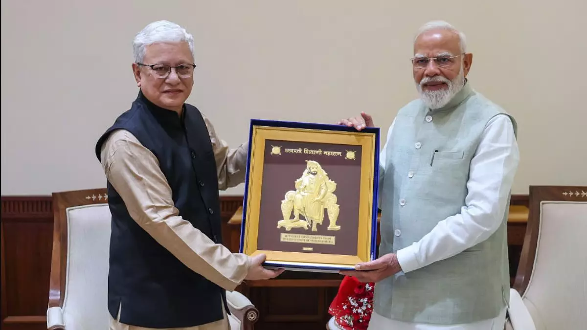 कार्यभार संभालने के कुछ दिनों बाद, महाराष्ट्र के राज्यपाल जिष्णु देव वर्मा ने दिल्ली में PM से मुलाकात की कार्यभार संभालने के कुछ दिनों बाद, महाराष्ट्र के राज्यपाल जिष्णु देव वर्मा ने दिल्ली में PM से मुलाकात की