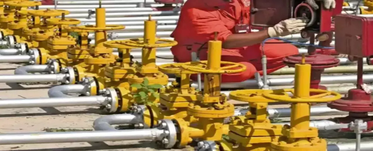 सरकार ने सिटी Gas इंफ्रास्ट्रक्चर को बढ़ावा देने के लिए भूमिगत पाइपलाइनों के नियमों में ढील दी सरकार ने सिटी Gas इंफ्रास्ट्रक्चर को बढ़ावा देने के लिए भूमिगत पाइपलाइनों के नियमों में ढील दी