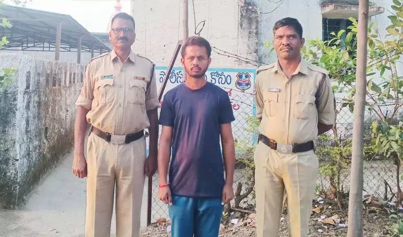 Jainur mandal:जैनूरमंडल में आदिवासी नेताओं की गिरफ्तारी Jainur mandal:जैनूरमंडल में आदिवासी नेताओं की गिरफ्तारी