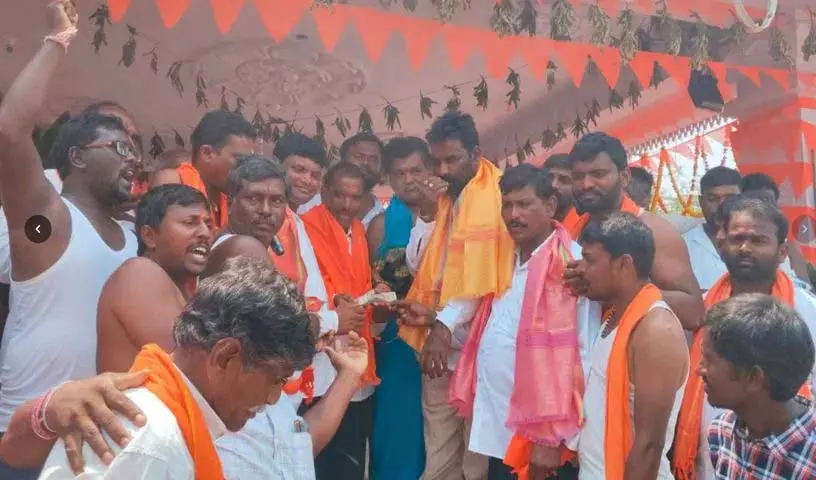 BRS leader ने कहा कि मंदिर और पूजा से समाज की आध्यात्मिकता बढ़ेग BRS leader ने कहा कि मंदिर और पूजा से समाज की आध्यात्मिकता बढ़ेग