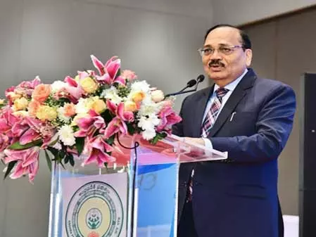 भाई को फोन कर आदेश के बारे में पूछताछ करने पर सीजेआई का सख्त संदेश भाई को फोन कर आदेश के बारे में पूछताछ करने पर सीजेआई का सख्त संदेश