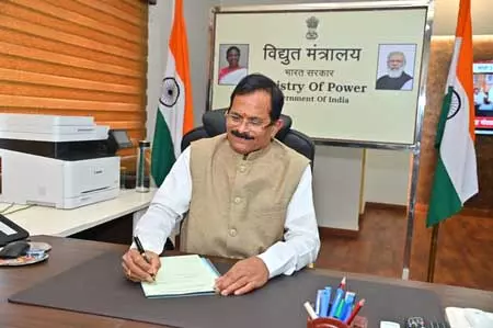 पीएम सूर्य घर मुफ्त बिजली योजना: 9 GW+ रूफटॉप सोलर क्षमता जुड़ी पीएम सूर्य घर मुफ्त बिजली योजना: 9 GW+ रूफटॉप सोलर क्षमता जुड़ी