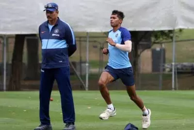 आईपीएल 2026: हर्षित राणा के स्थान पर केकेआर में शामिल हुए नवदीप सैनी आईपीएल 2026: हर्षित राणा के स्थान पर केकेआर में शामिल हुए नवदीप सैनी