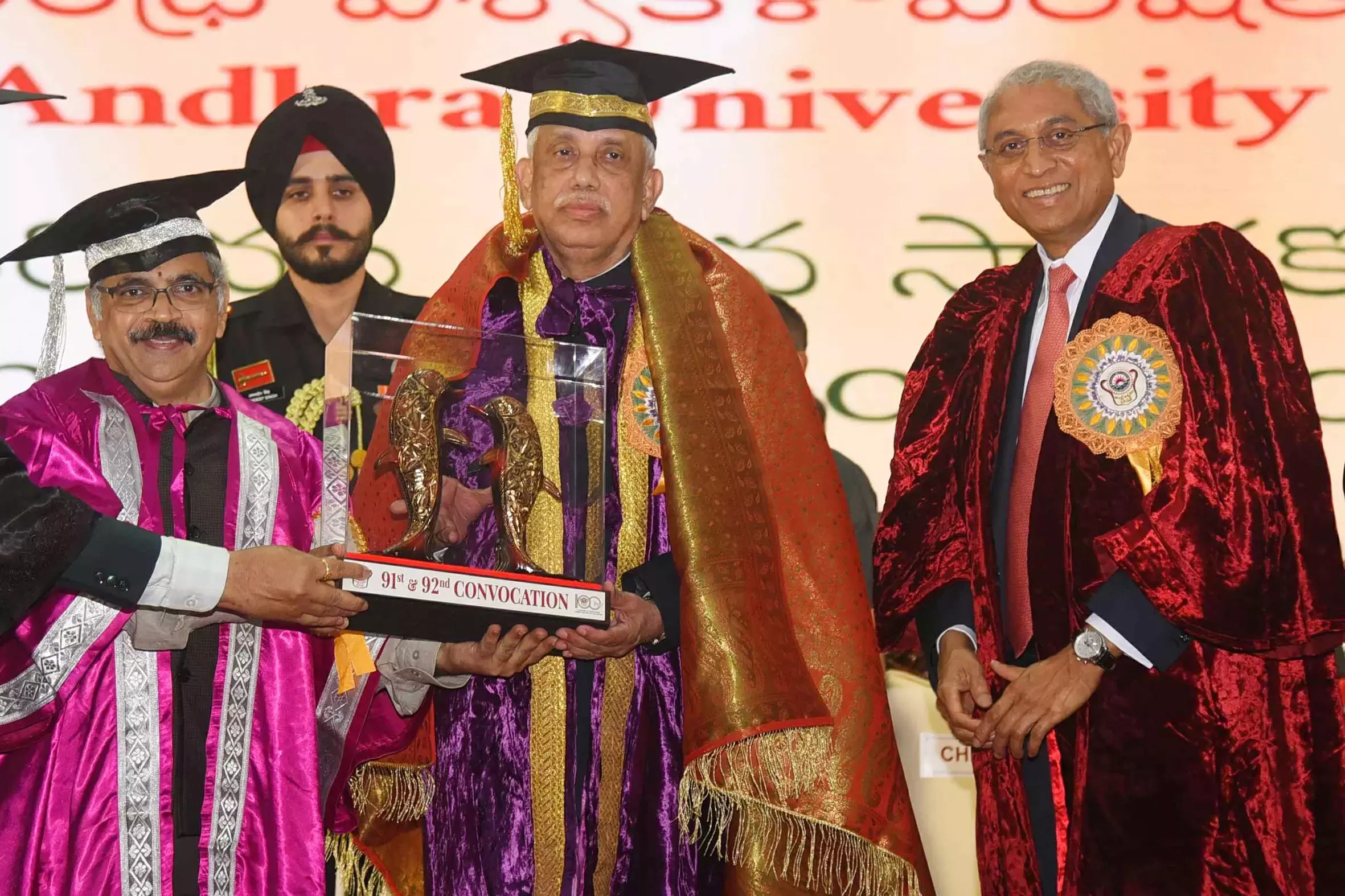 आंध्र विश्वविद्यालय के 91वें–92वें दीक्षांत समारोह में 441 PhD डिग्री प्रदान आंध्र विश्वविद्यालय के 91वें–92वें दीक्षांत समारोह में 441 PhD डिग्री प्रदान