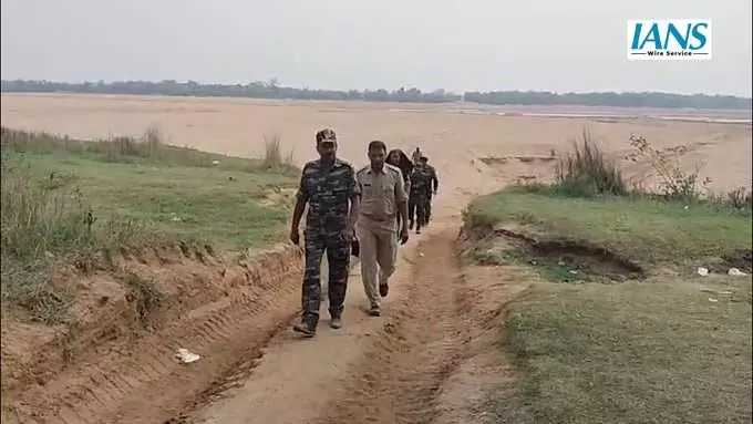 APSS आर्मी स्कूल में लड़कों और लड़कियों को NCC ट्रेनिंग APSS आर्मी स्कूल में लड़कों और लड़कियों को NCC ट्रेनिंग